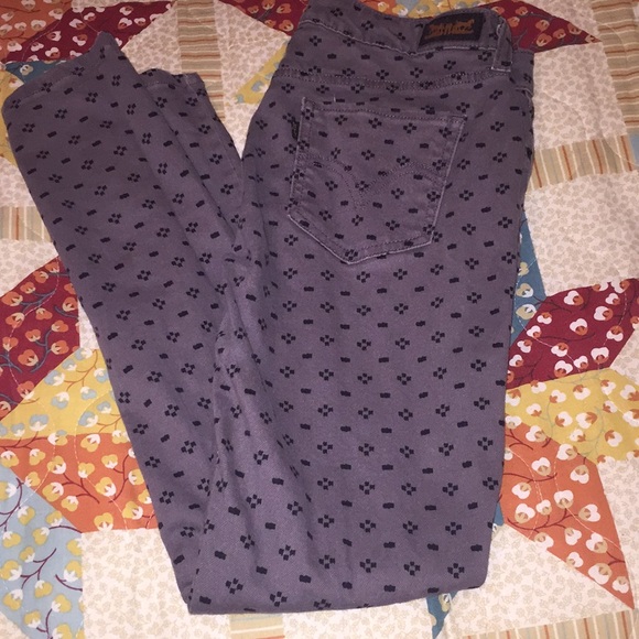 Levi's Pants - WOMEN LEVIS